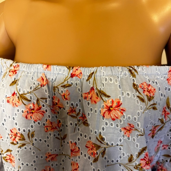 NWT - Cece Women's blouse - Size XL - Picture 13 of 17